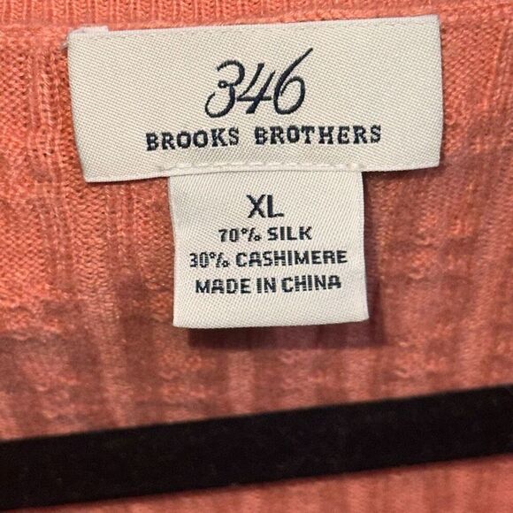 Brooks Brothers 346 Cable Knit Silk Cashmere VNeck Pullover Sweater - Picture 3 of 3